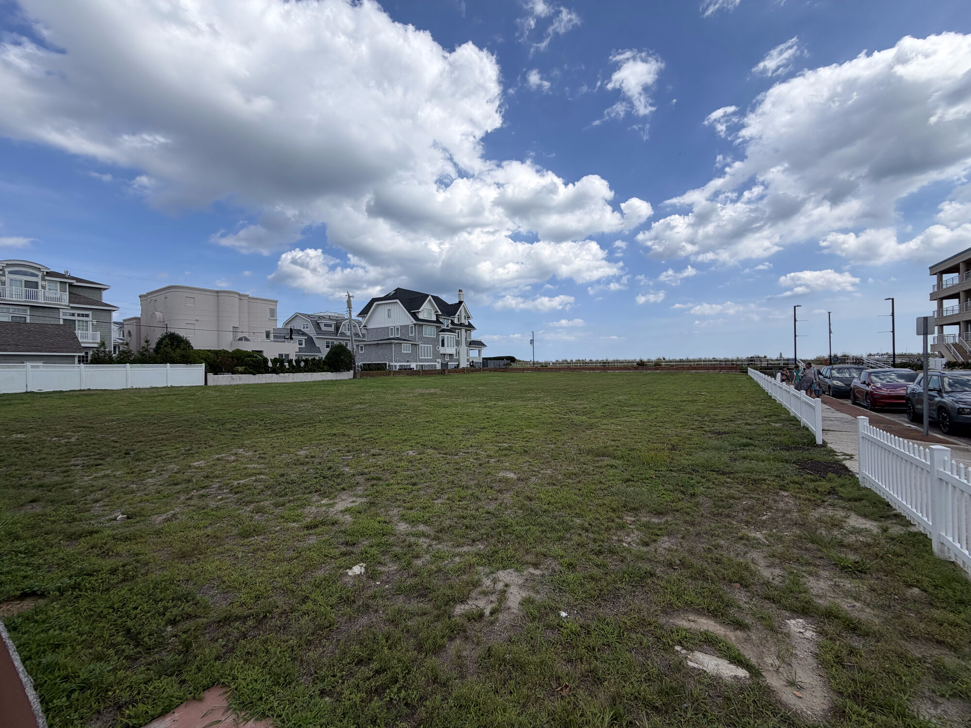 The parcel today, looking across the lot toward the ocean